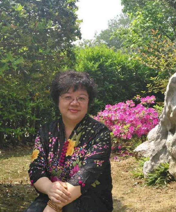 紫砂艺人范熠，助理工艺美术师
