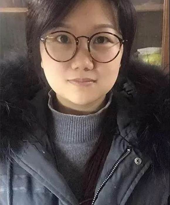 紫砂艺人范盈盈，工艺美术师