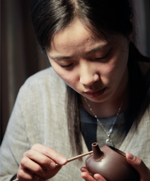 紫砂艺人范禧，工艺美术师