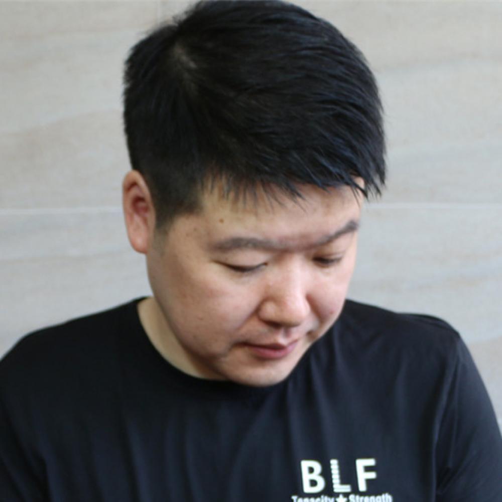 紫砂艺人范黎风，正高级工艺美术师
