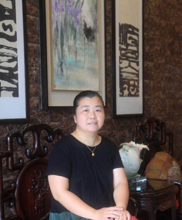 紫砂艺人葛小燕，工艺美术师
