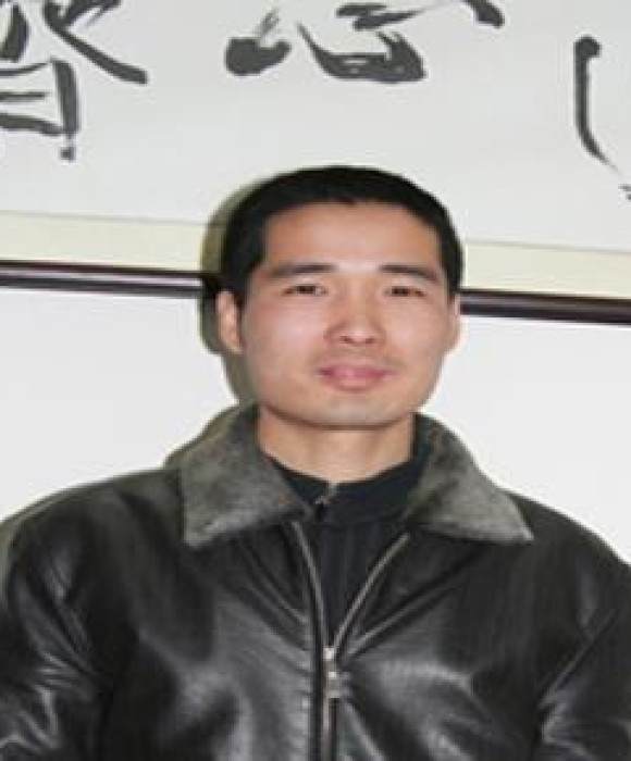 紫砂艺人董俊峰，工艺美术师