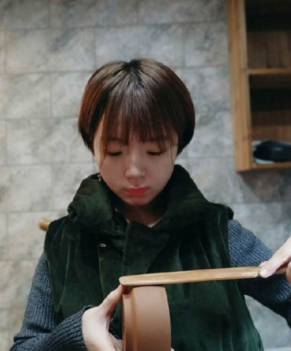 紫砂艺人董旭姣，工艺美术师