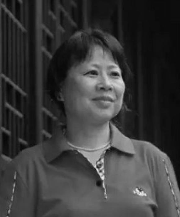 紫砂艺人蒋云芳，民间实力派