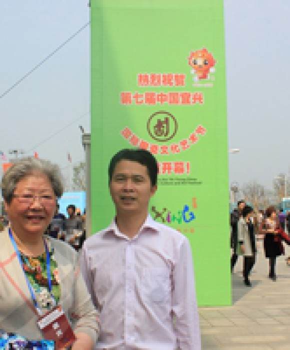 紫砂艺人蒋卫兵，助理工艺美术师