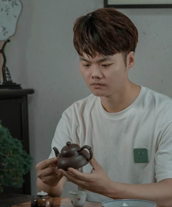 紫砂艺人蒋子文，民间实力派