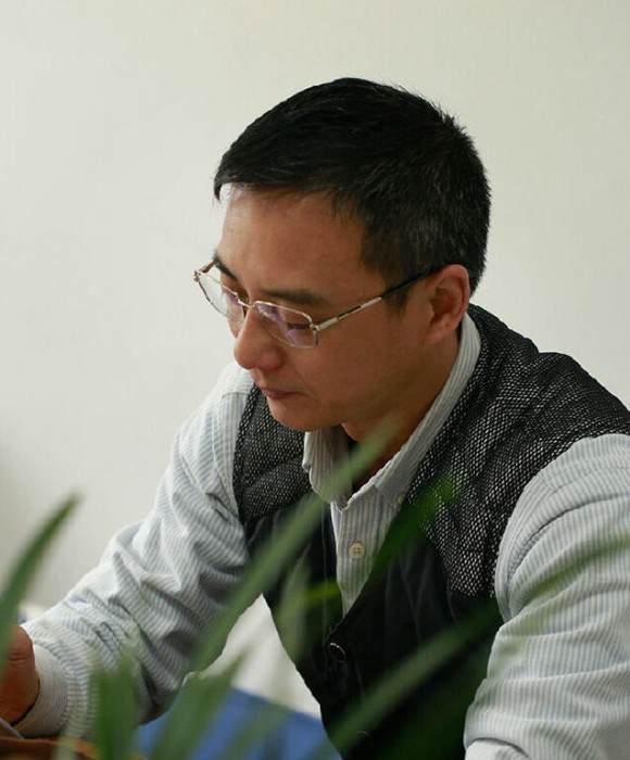 紫砂艺人蒋守卫，工艺美术师