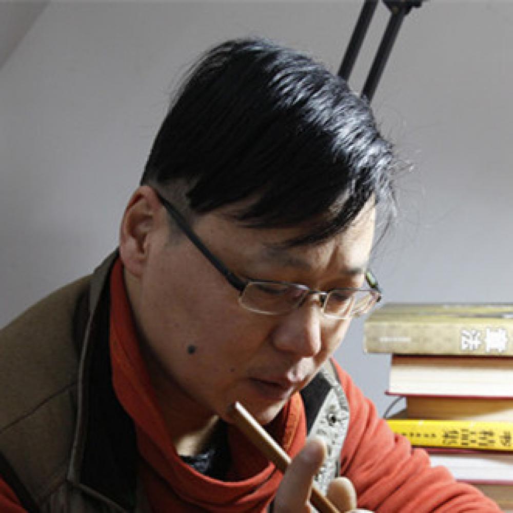 紫砂艺人蒋岳良，高级工艺美术师