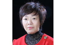 紫砂艺人蒋建亚，工艺美术师