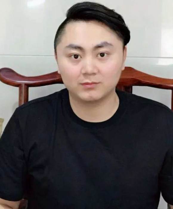 紫砂艺人蒋志成，民间实力派
