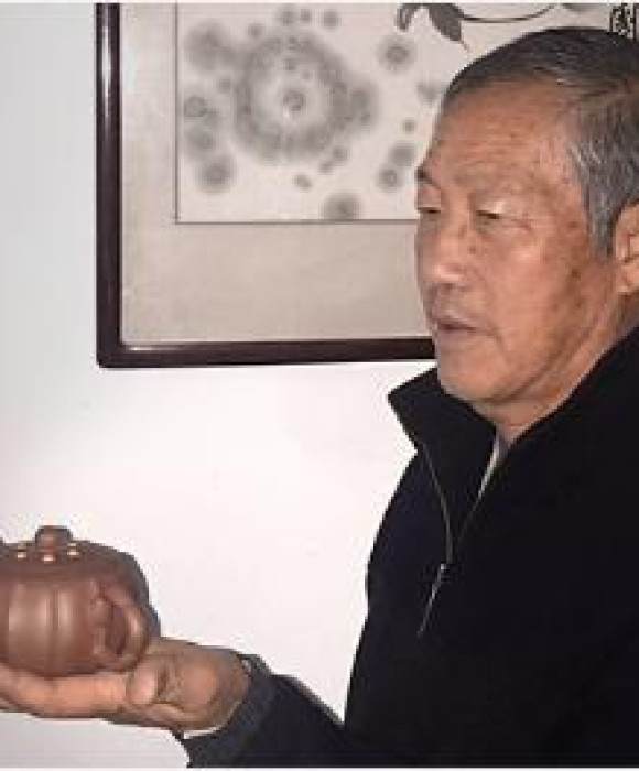 紫砂艺人蒋春帆，工艺美术师
