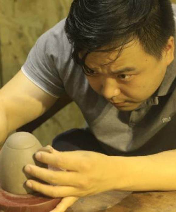 紫砂艺人蒋玉麟，工艺美术师