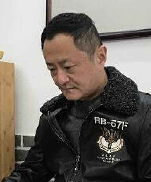 紫砂艺人蒋立峰，民间实力派