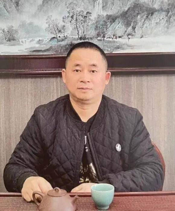 紫砂艺人蔡一强，工艺美术师