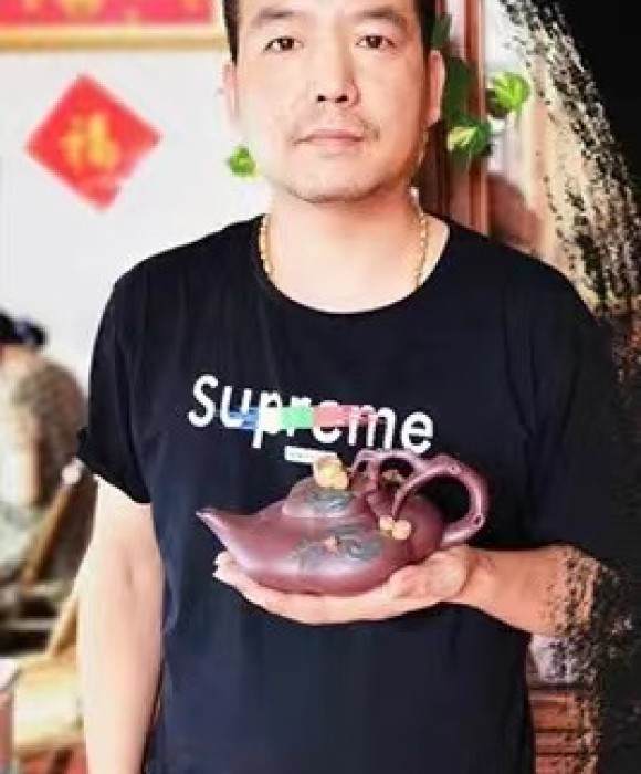 紫砂艺人许伟兵，民间实力派
