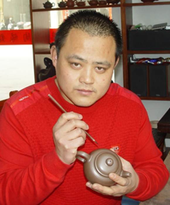 紫砂艺人许卫国，高级工艺美术师