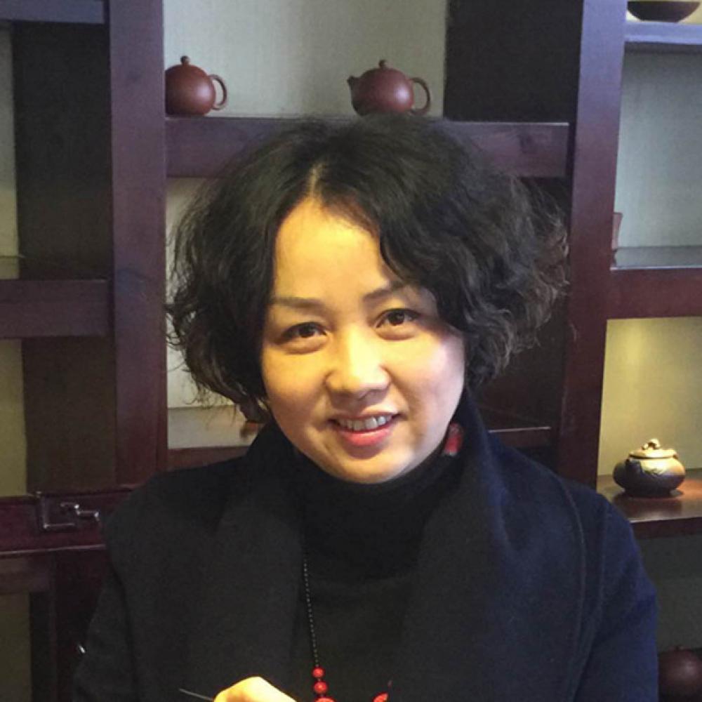 紫砂艺人许智萍，高级工艺美术师
