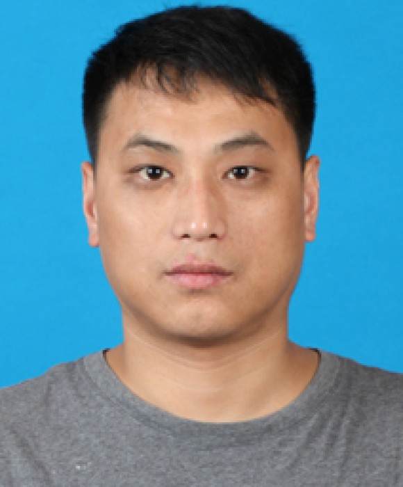 紫砂艺人许清，工艺美术师
