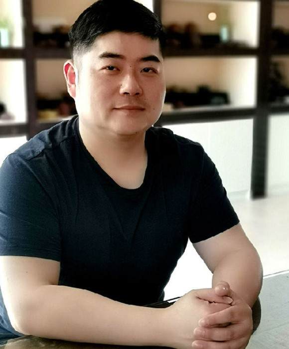紫砂艺人许珀，工艺美术师