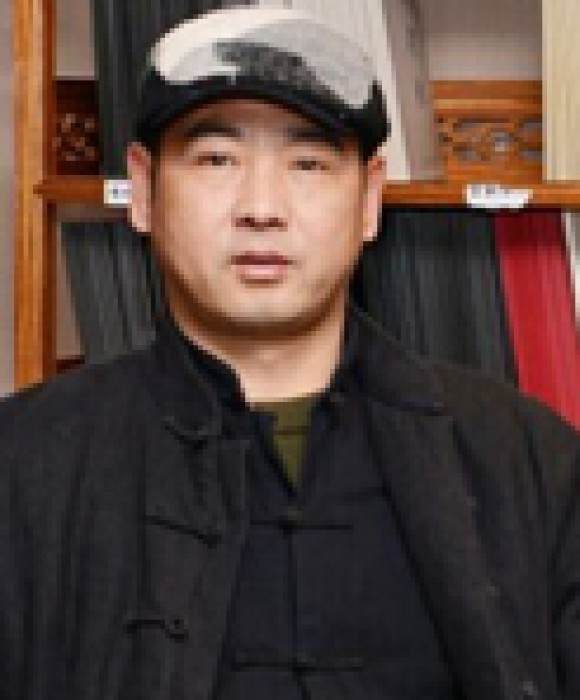 紫砂艺人谈敏，正高级工艺美术师