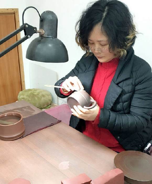 紫砂艺人谈燕飞，工艺美术师