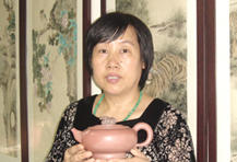 紫砂艺人谈跃芬，助理工艺美术师