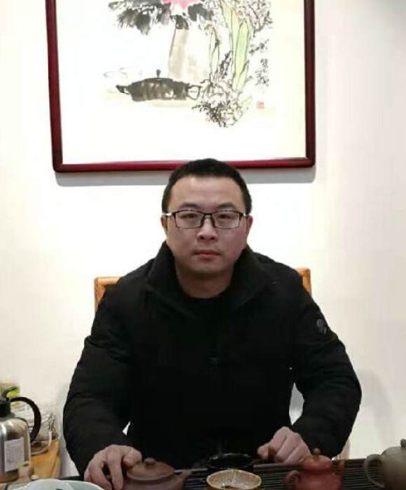 紫砂艺人谢皓，助理工艺美术师