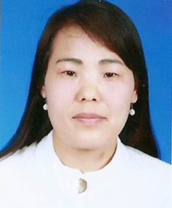 紫砂艺人谢莉侠，工艺美术师