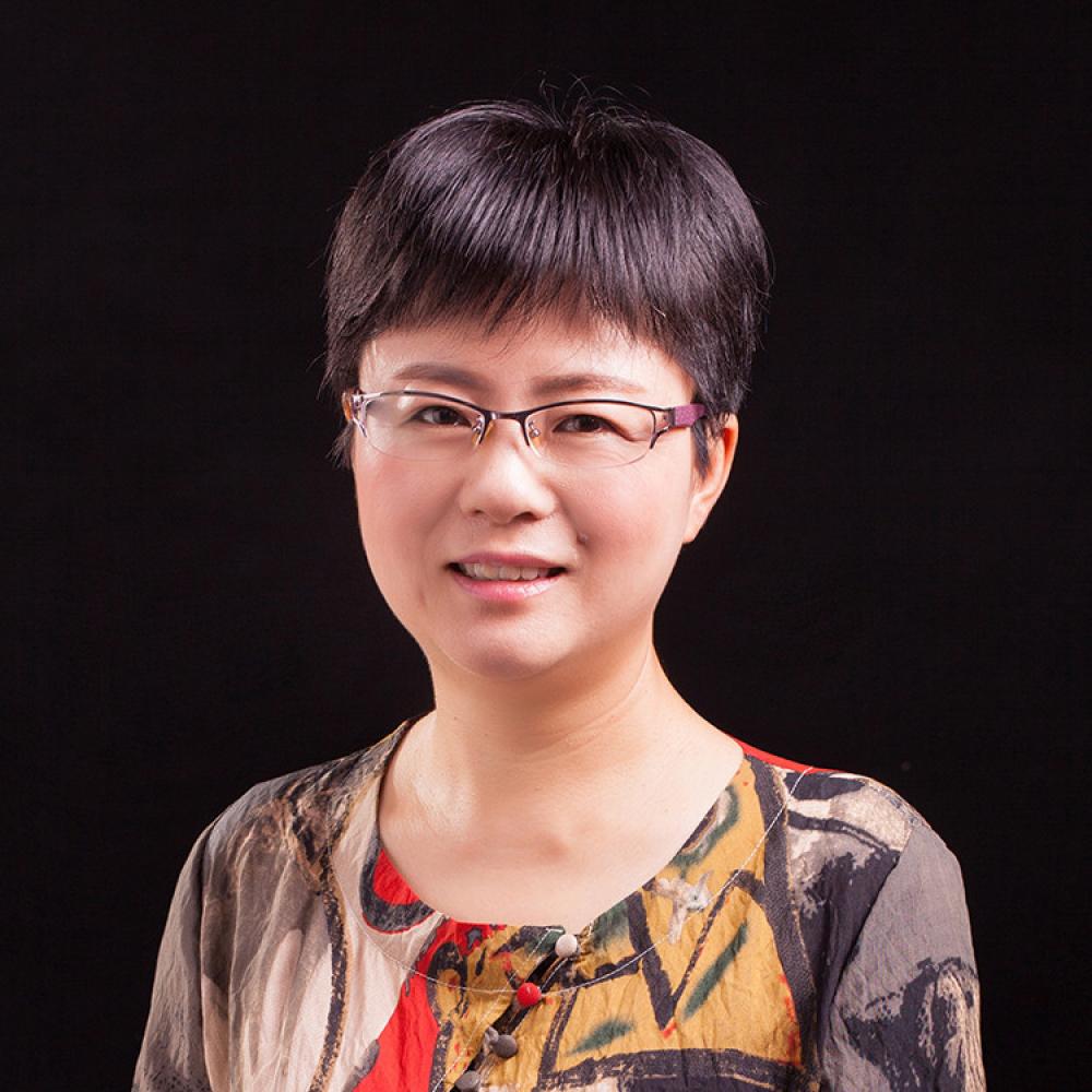 紫砂艺人谢菊萍，正高级工艺美术师