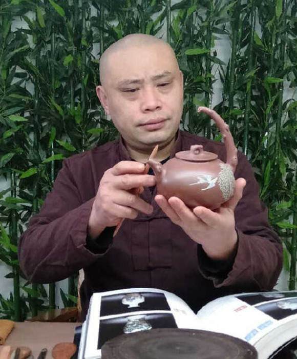 紫砂艺人赵晖，工艺美术师