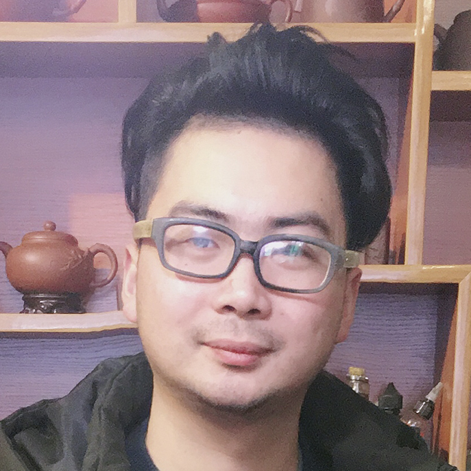 紫砂艺人邓雳，工艺美术师