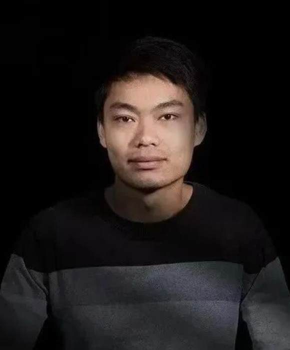 紫砂艺人邢意如，助理工艺美术师