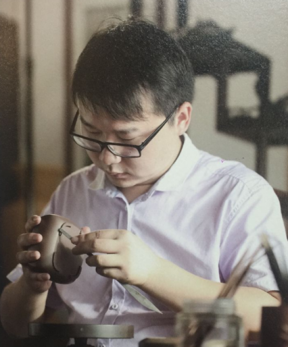 紫砂艺人邱法敏，工艺美术师