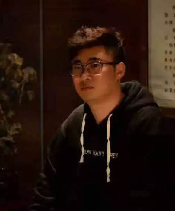 紫砂艺人邵俊康，工艺美术员