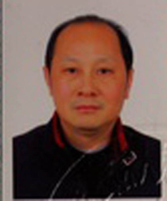 紫砂艺人邵尤林，工艺美术师