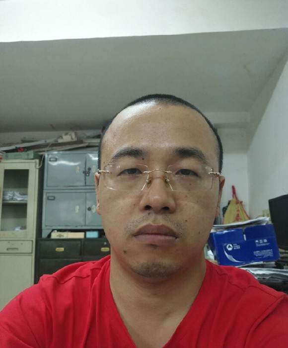 紫砂艺人邵永峰，工艺美术员