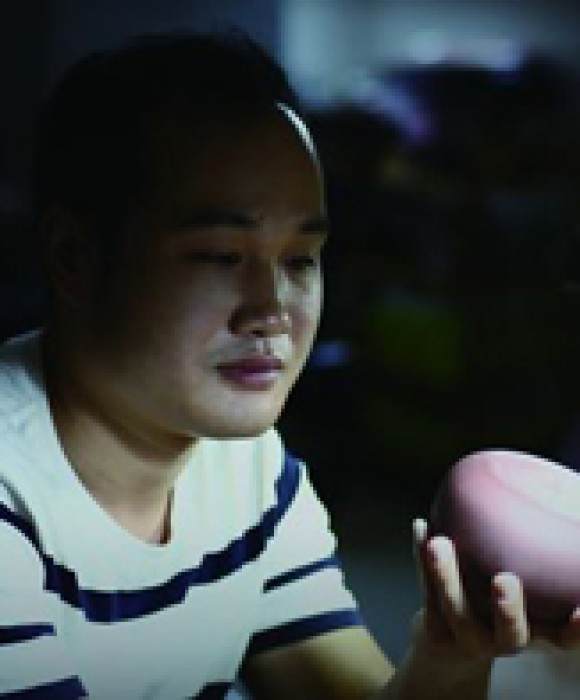 紫砂艺人邹良，工艺美术师
