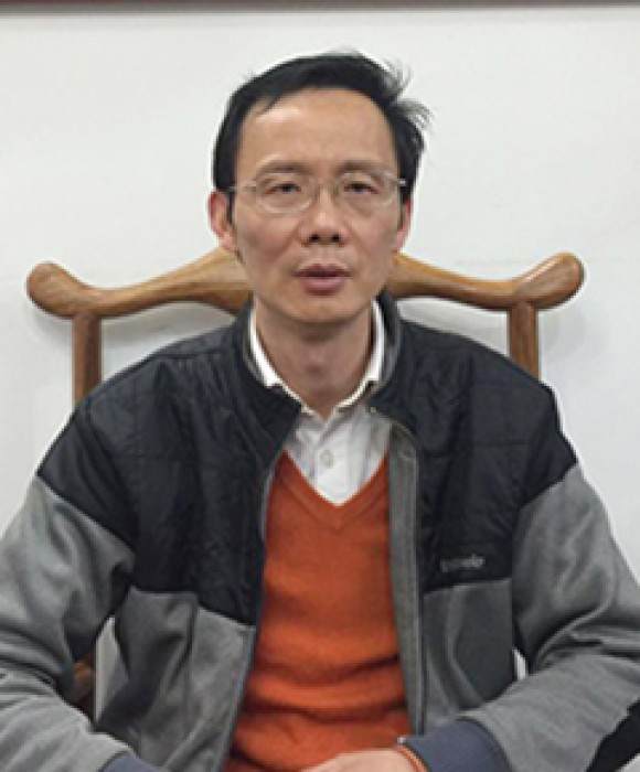 紫砂艺人郁伟杰，正高级工艺美术师