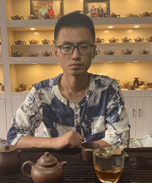 紫砂艺人郁迪，工艺美术师