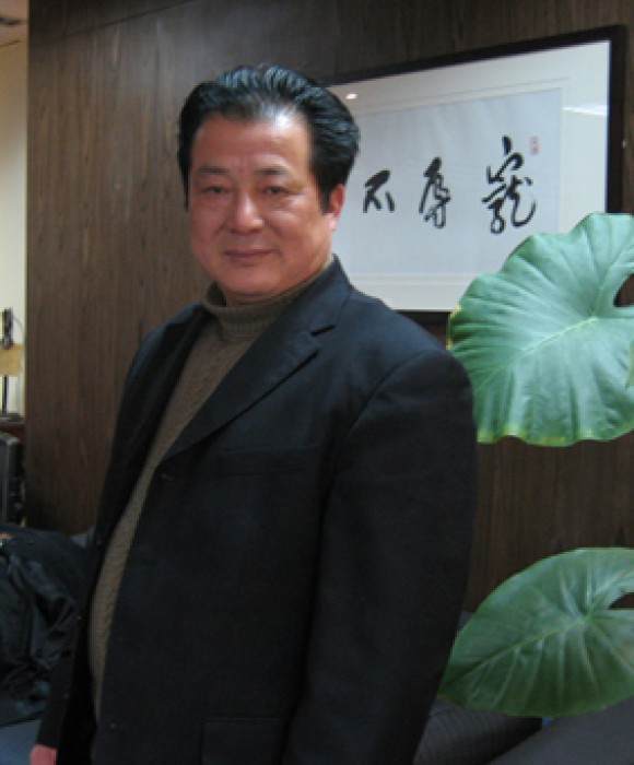 紫砂艺人郑求标，高级工艺美术师