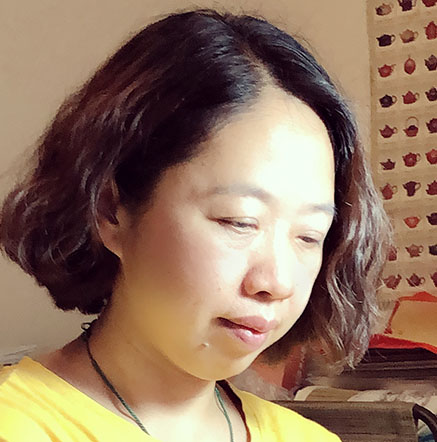 紫砂艺人郑秋香，工艺美术师