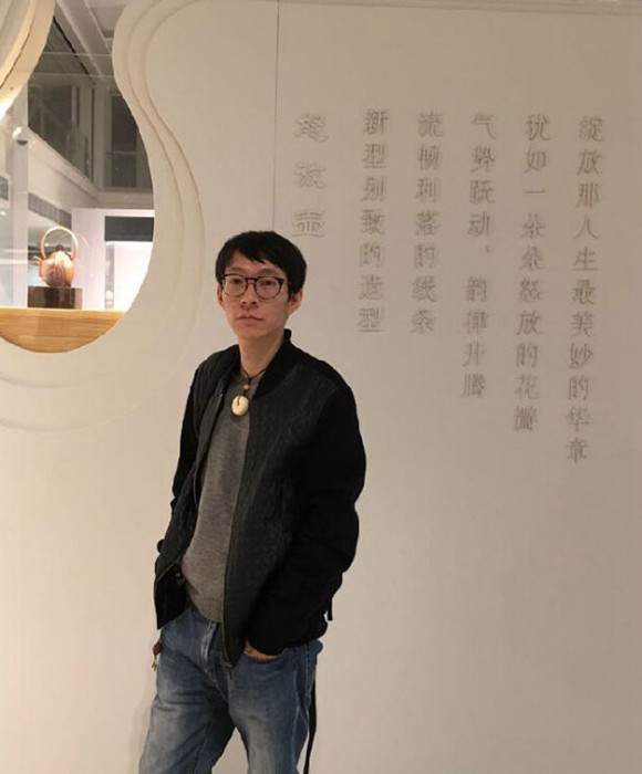 紫砂艺人钱成，助理工艺美术师