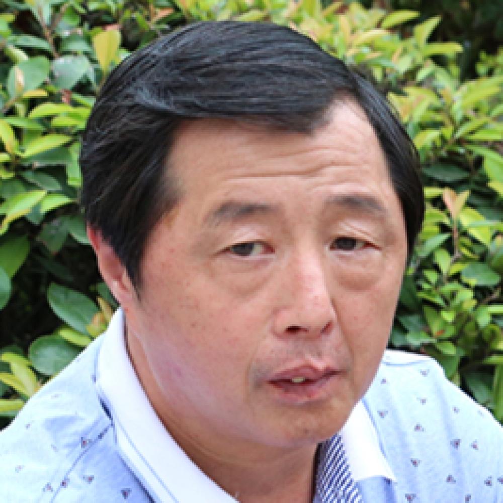 紫砂艺人钱盘德，工艺美术师