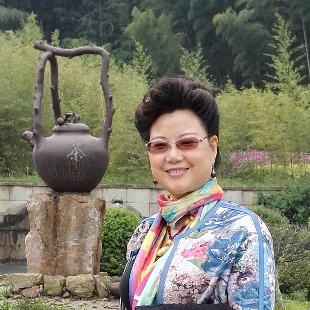 紫砂艺人钱菊萍，正高级工艺美术师