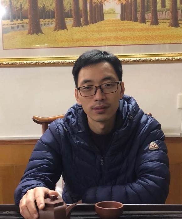 紫砂艺人陆小明，工艺美术师