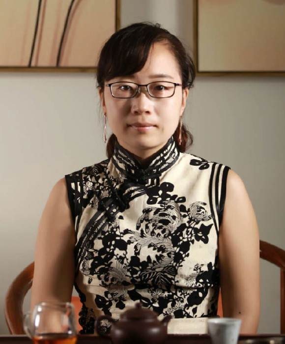 紫砂艺人陈丽，工艺美术师