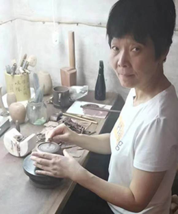 紫砂艺人陈卫英，民间实力派