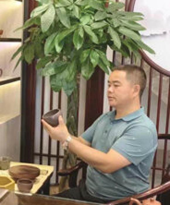 紫砂艺人陈富才，民间实力派