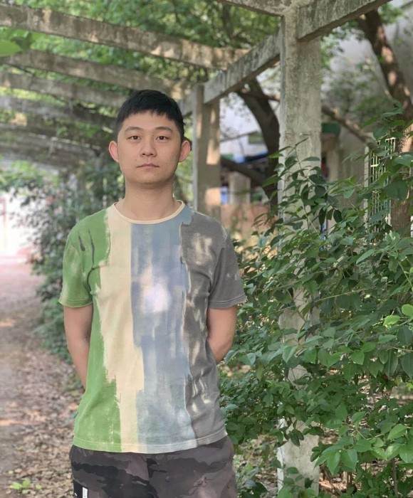 紫砂艺人陈昕，助理工艺美术师