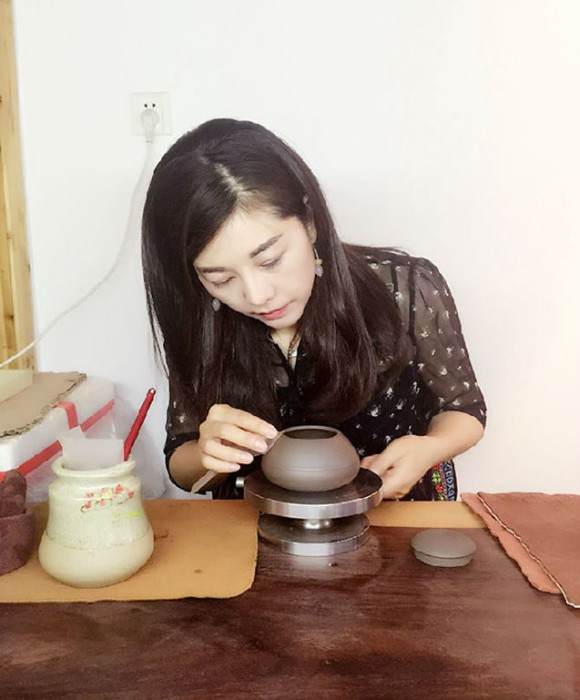 紫砂艺人陈柯伊，助理工艺美术师